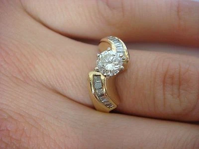 14K WHITE GOLD LADIES ENGAGEMENT RING 0.50 CT CENTER DIAMOND AND 0.35 CT SETTING - Image 1 of 4