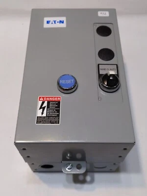 Стартер управления двигателем Eaton ECN0511AAA Freedom NEMA с переключателем HOA, кнопка сброса - Изображение 1 из 4