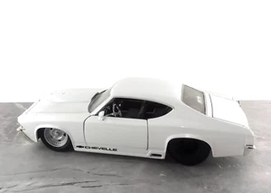 1969 Chevy Chevelle SS w/slicks White Frost 1:24 Diecast Bigtime Muscle by Jada - Bild 1 von 11