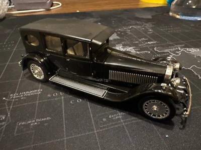 Diecast Car Scale 1:43 Rio Bugatti 41 Royale 1927 - Image 1 of 4