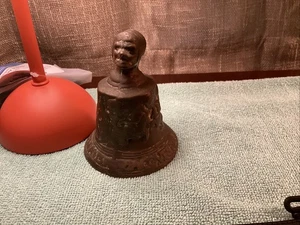 Antica campana a serco stile omonio…… Vecchia.. Ritrovamento di tenuta - Foto 1 di 6