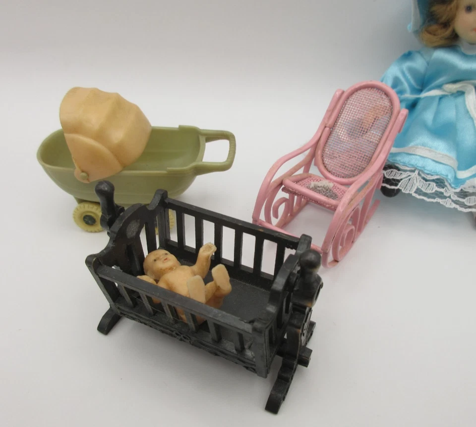 Lot Vtg Durham Baby Crib + Thomas Plastic Carriage + Chair Dollhouse Miniature - Image 1 of 4