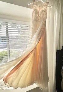 Never Worn LeAnn Marshall Custom wedding gown - Picture 1 of 16