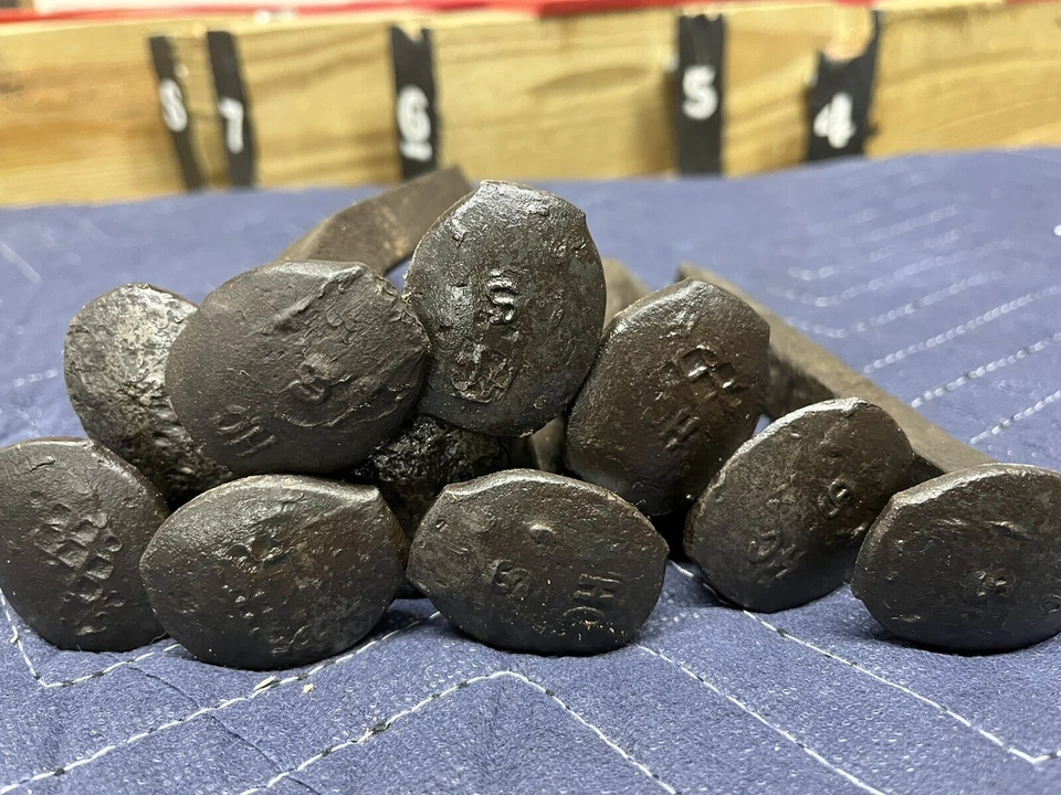 LOTE DE 10 PICOS DE FERROCARRIL HC de alto carbono todos marcados HC herrería Foto 1 de 1