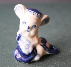 Mouse Figurine Miniature Blue Floral Pattern Christmas Hat Ceramic Vintage --- - Picture 1 of 1