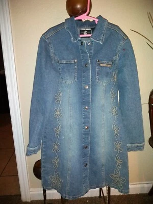 Vestido vaquero Rocawear para niñas Foto 1 de 4