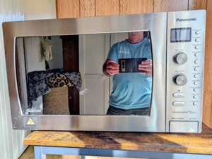 Panasonic Microwave Convection Oven - Genius Dimension 4, Model NN-CD997S - Picture 1 of 2