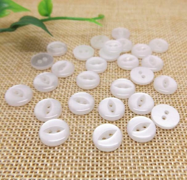 lot de 20 bouton scrapbooking 2 trou blanc cassé mercerie couture 11 mm couture - Photo 1/1