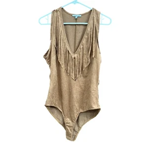 Body Charlotte Russe imitación gamuza flecos sin mangas talla grande NUEVO - Imagen 1 de 6