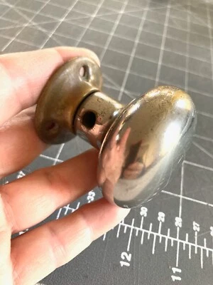 Chrome Plated Door Knob with Backplate - Image 1 of 4