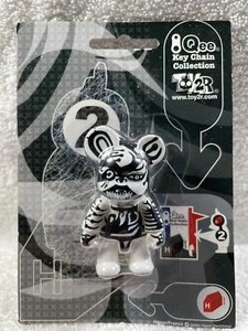 2” Qee Keychain Series ~ JAMIE HAYON "HAYON FRANCE" ~Toy2R Vinyl - Picture 1 of 2