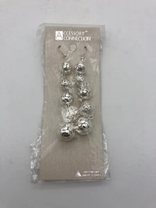 LONG VINTAGE LOOKING RETRO DISCO BALLS SILVER TONE DANGLE EARRINGS - Picture 1 of 4