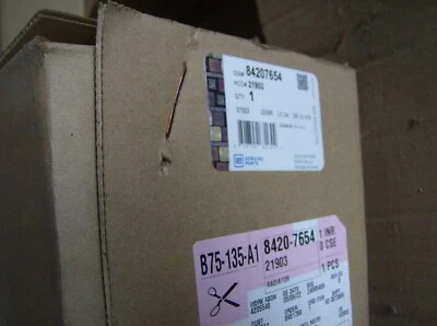 RADIADOR ORIGINAL GM ACDELCO 84207654 Foto 1 de 2