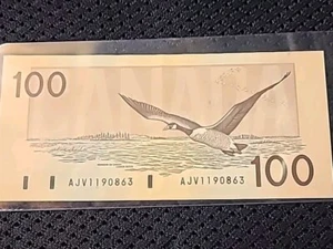 100 Note Canada Bird Series Thiessen Crow Prefix AJV Unc - Picture 1 of 2