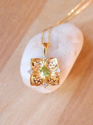 Natural Peridot & Zircon Floral Pendant Necklace 18K Gold plated Sterling Silver — 第 1/4 张图片