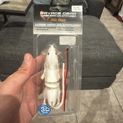 Savage Gear 3D Rad Rat Top Water Wakebait - Blanco 7-3/4” y 1-1/5 oz Foto 1 de 4