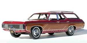Automodello 1969 Chevrolet Kingswood Estate Station Wagon 1:24 Red COA LE - Picture 1 of 6