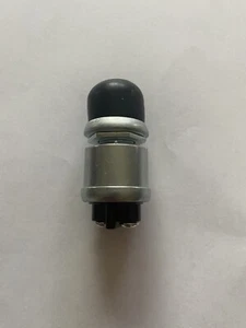 INTERRUPTOR DE BOTÓN DE ARRANQUE DE ALTA RESISTENCIA CON CUBIERTA DE GOMA 12V 60 AMPERIOS - Imagen 1 de 3