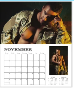 CALENDARIO DA PARETE 2025 HOT BOYS DELUXE TIZI HUNKS VESTIBILITÀ SEXY SALDI NERO VENERDÌ - Foto 1 di 5