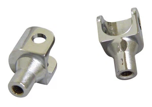 CHROME FOOTPEGS FITS HARLEY FOOT PEGS CLEVICE harley rear pegs mounts female - Picture 1 of 1