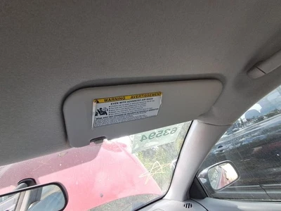 Used Right Sun Visor fits: 2006 Toyota Corolla from 04/01/05 Base R. Right Grade — 第 1/4 张图片