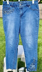 Pantalones de mezclilla ajustados D. JEANS bordados florales tiro medio para mujer talla 12P elásticos caprichosos - Imagen 1 de 11