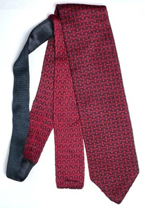 Knitted silk tie by M&S St Michael pointed end Red and blue Made in Italy - Picture 1 of 4