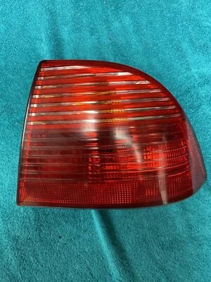 2006 07 08 09 SAAB 9-5 SEDAN PASSENGER SIDE TAIL LIGHT - Image 1 of 2