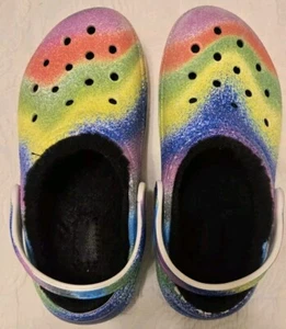 Crocs Rainbow mehrfarbig gefütterte Slipper klassische Clog Schuhe Unisex Größe C 9 - Bild 1 von 8