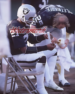 NFL 1977 Oakland Raiders Cliff Branch & Fred Biletnikoff Stickum 8 X 10 Photo 