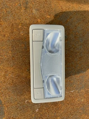 Toyota Avalon 2008 Dome Map Lights - Image 1 of 2