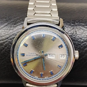 Vintage 1975 35mm Stainless Timex Marlin Handaufzug mit Tag & Datum - funktionstüchtig - Bild 1 von 16