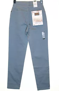 Neu Wrangler Lucy Stretch Damenjeans bequeme Passform gerades Bein blau Größe 8 10 - Bild 1 von 2