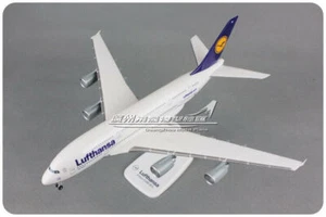 1:250 30CM Lufthansa Airbus A380 Passagierflugzeug ABS Kunststoff Flugzeugmodell - Bild 1 von 10