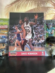 1990 NBA Hoops Action Photos # 127 David Robinson - Picture 1 of 2