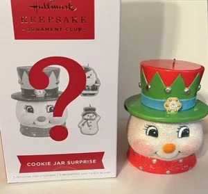 2022 Hallmark Cookie Jar Surprise Box Ornament Club Exclusive RED HAT VERSION - Picture 1 of 3