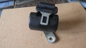 Cinturón seguridad trasero derecho negro, VW Scirocco II Nº 533857814 - Imagen 1 de 3