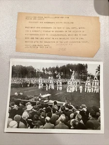 1930 Presidente Von Hindenburg en coche visitas Renania gimnasia prensa foto - Imagen 1 de 11