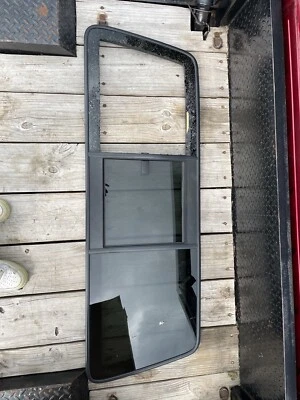 Ford Ranger 2007 ventana trasera Foto 1 de 2