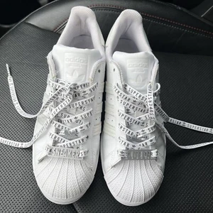 Women’s Size 8 US - Adidas Superstar White Iridescent Animal Print - Picture 1 of 8