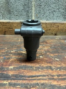 PTO Tractor Hydraulic Pump adapter 1-3/8" 6 spline to 5/8" 9 Tooth Spline - Picture 1 of 4