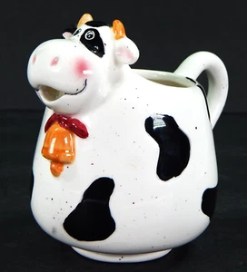 VINTAGE TIC CERAMIC 1 CUP CREAMER SPOTTED COW SMILING COUNTRY KITCHEN DECOR EUC! - Picture 1 of 12