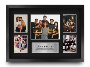 Friends A3 Framed Rachel, Monica, Phoebe, Chandler, Ross, Joey Poster for Fans - Imagen 1 de 7