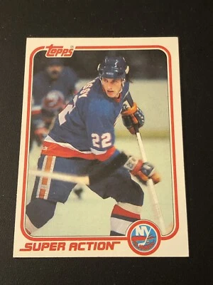 1981-82 Topps Mike Bossy #125 East HOF NM - Image 1 of 2