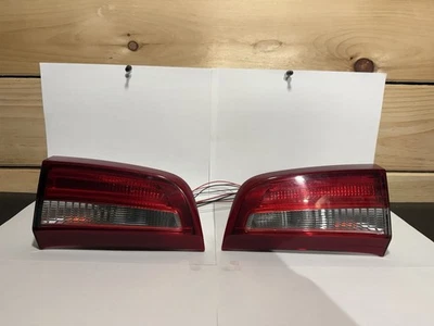 ✅2011 2018 VOLVO S60 SET RIGHT & LEFT INNER TRUNK LID MOUNTED TAILLIGHT LAMP OEM - Image 1 of 4