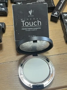 Younique Touch Mineral Pressed Powder Foundation NIB “Cypress” 0.31 Oz - Picture 1 of 5