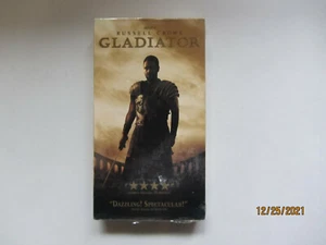 2000 VHS TAPE RUSSELL CROWE GLADIATOR  - Picture 1 of 2