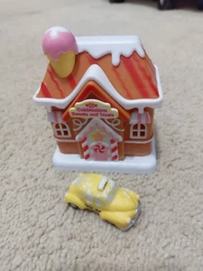 cobblestone corners christmas village Gingerbread House - Picture 1 of 13