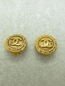 CHANEL OLD CCmark earrings gold P0016322 - Picture 1 of 4
