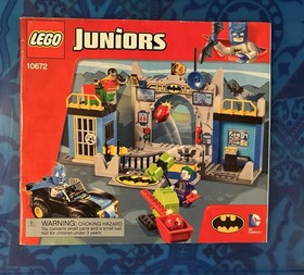 LEGO 10672 Batman Defend the Batcave Juniors 100% Complete No Box